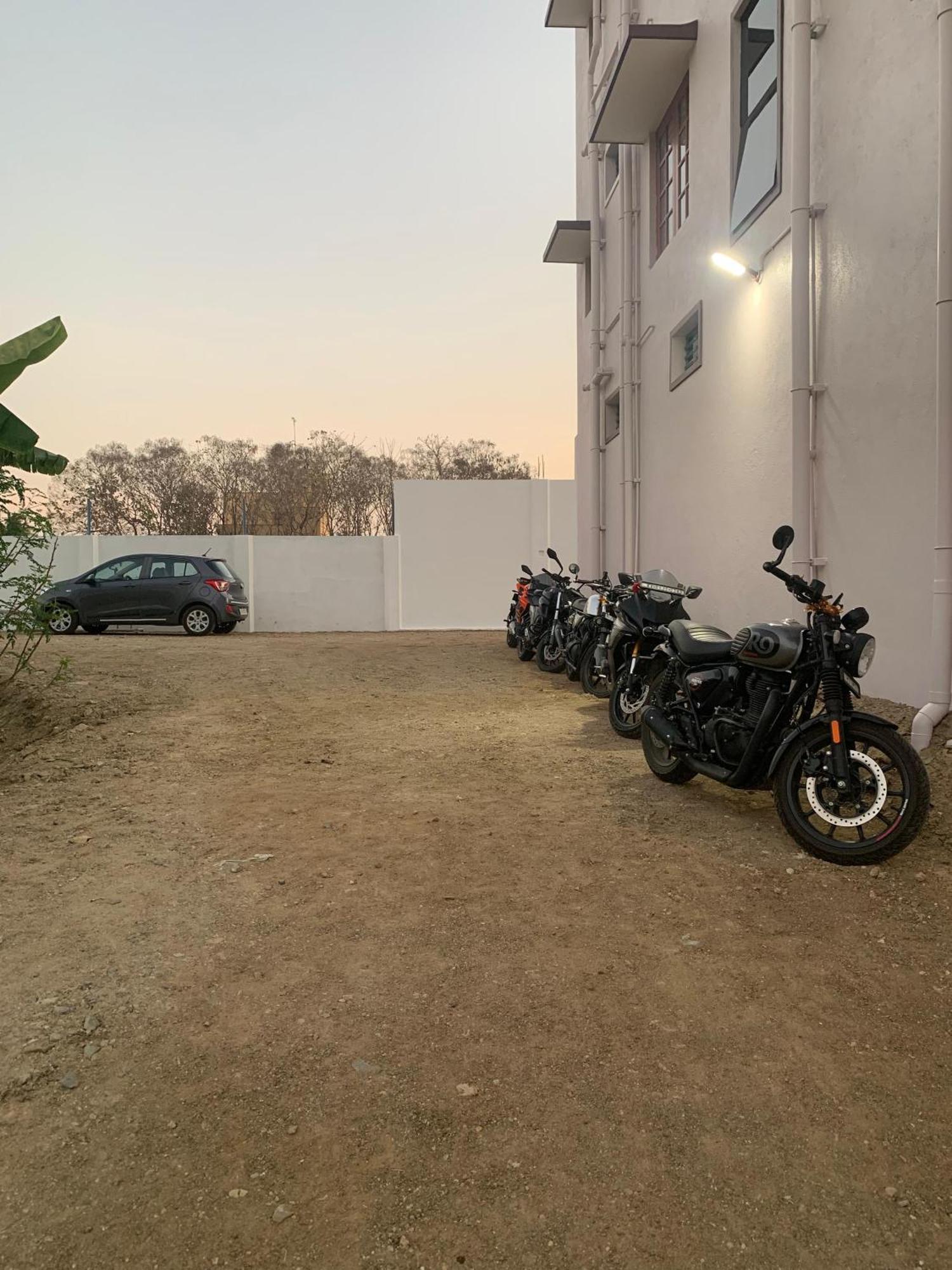 Om Lingeswaran Home Stay Tiruvannāmalai Exterior foto